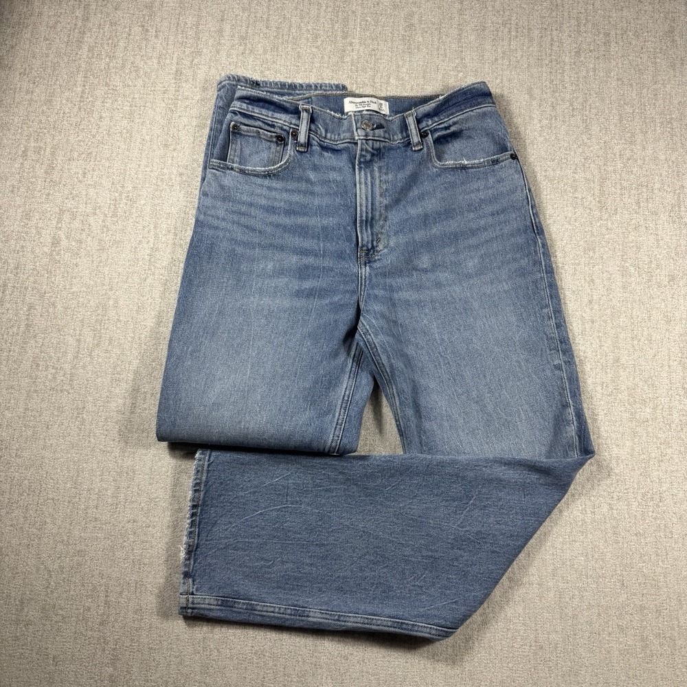Abercrombie & Fitch Straight Ultra High Rise Jeans Women Sz 28/6s Light Wash